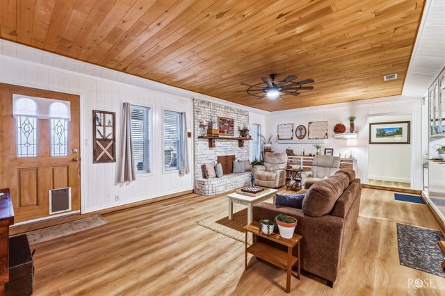 2052 Country Club Estates Circle, San Angelo, TX 76904