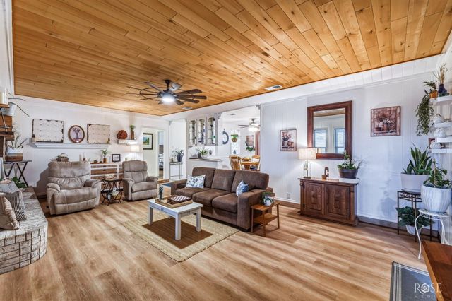 2052 Country Club Estates Circle, San Angelo, TX 76904