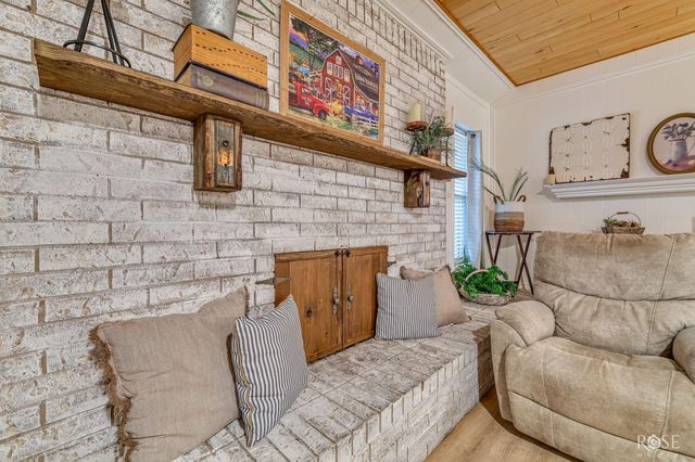 2052 Country Club Estates Circle, San Angelo, TX 76904