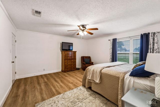 2052 Country Club Estates Circle, San Angelo, TX 76904