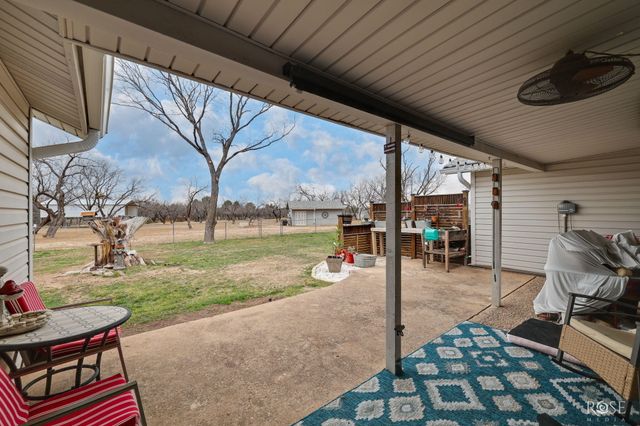 2052 Country Club Estates Circle, San Angelo, TX 76904