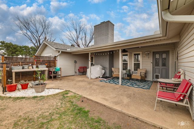 2052 Country Club Estates Circle, San Angelo, TX 76904