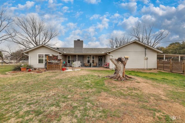 2052 Country Club Estates Circle, San Angelo, TX 76904