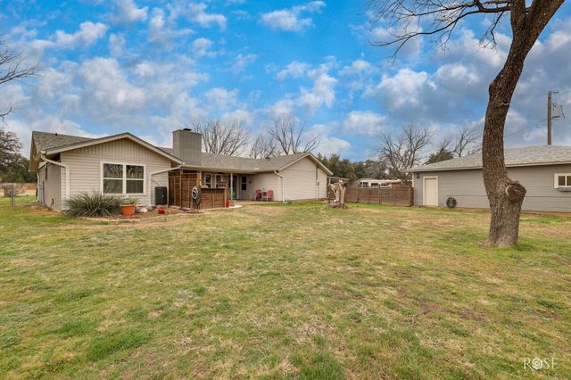 2052 Country Club Estates Circle, San Angelo, TX 76904