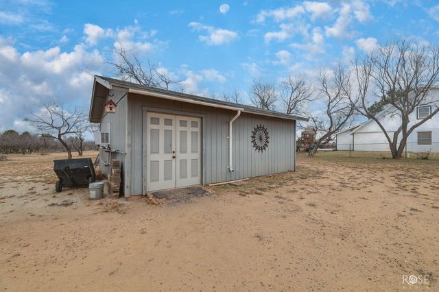 2052 Country Club Estates Circle, San Angelo, TX 76904