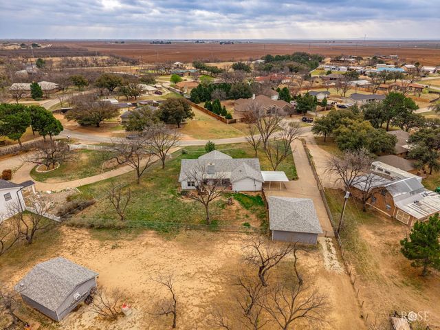 2052 Country Club Estates Circle, San Angelo, TX 76904