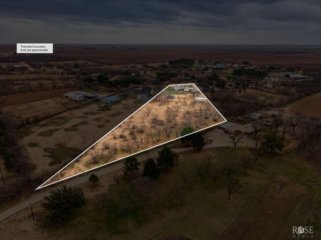 2052 Country Club Estates Circle, San Angelo, TX 76904