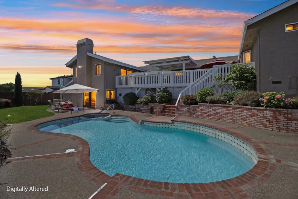 Image 105 of property listing at 733 Temescal Way, Redwood City, CA 94062