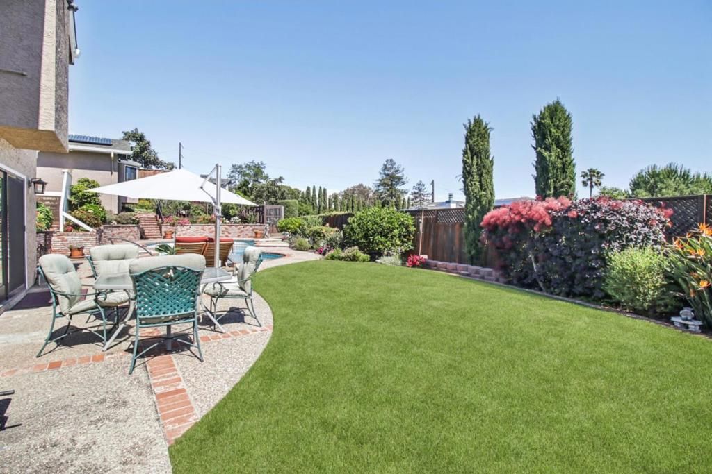 Image 108 of property listing at 733 Temescal Way, Redwood City, CA 94062