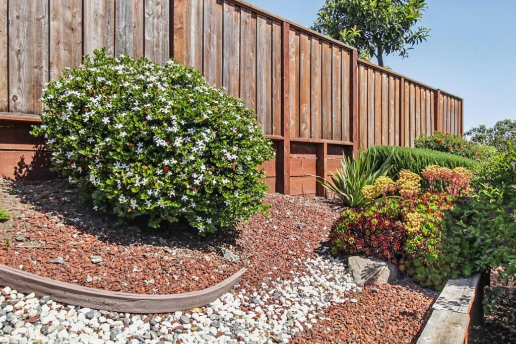 Image 114 of property listing at 733 Temescal Way, Redwood City, CA 94062