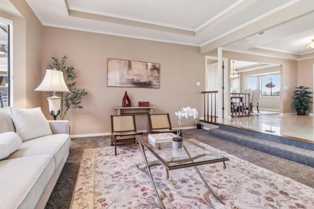 Image 12 of property listing at 733 Temescal Way, Redwood City, CA 94062