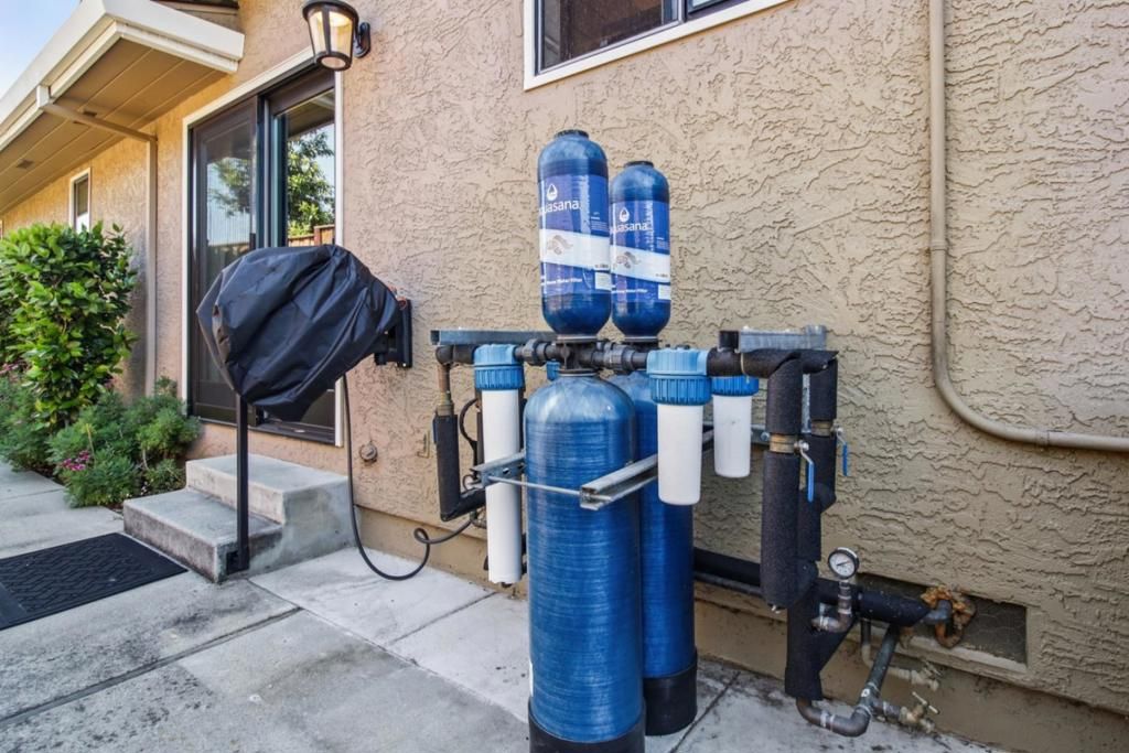 Image 129 of property listing at 733 Temescal Way, Redwood City, CA 94062