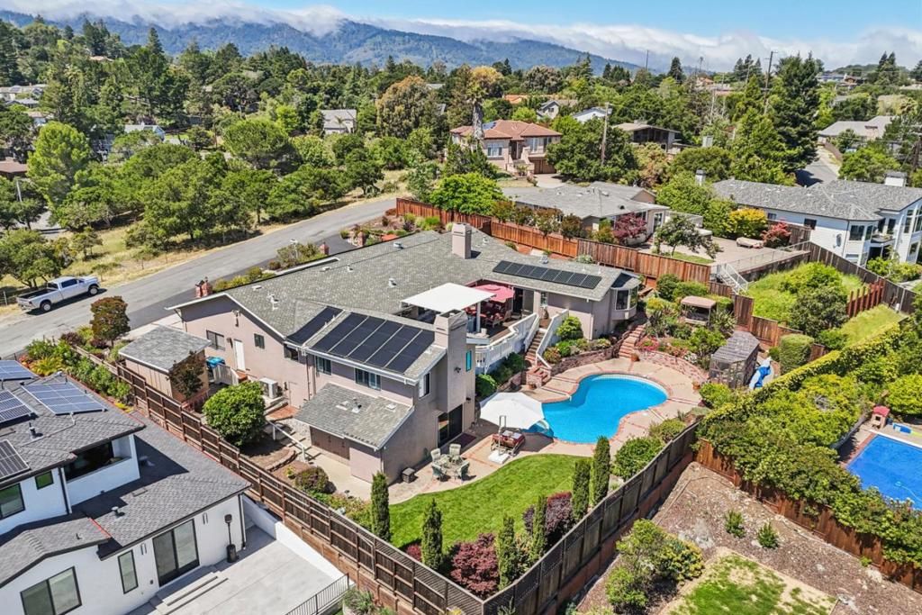 Image 140 of property listing at 733 Temescal Way, Redwood City, CA 94062