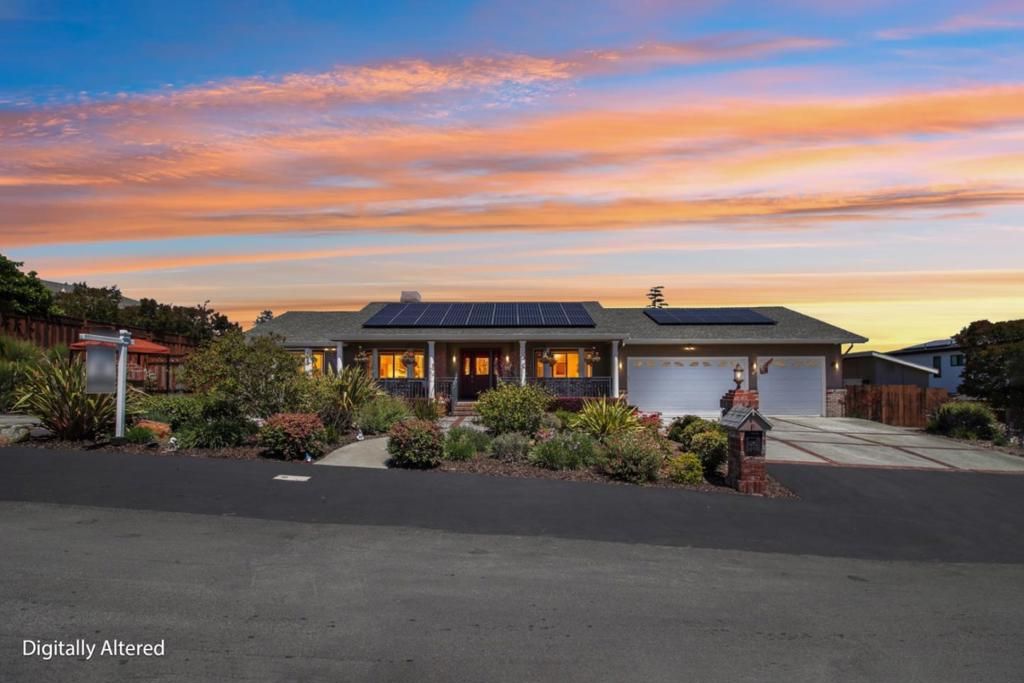 Image 143 of property listing at 733 Temescal Way, Redwood City, CA 94062