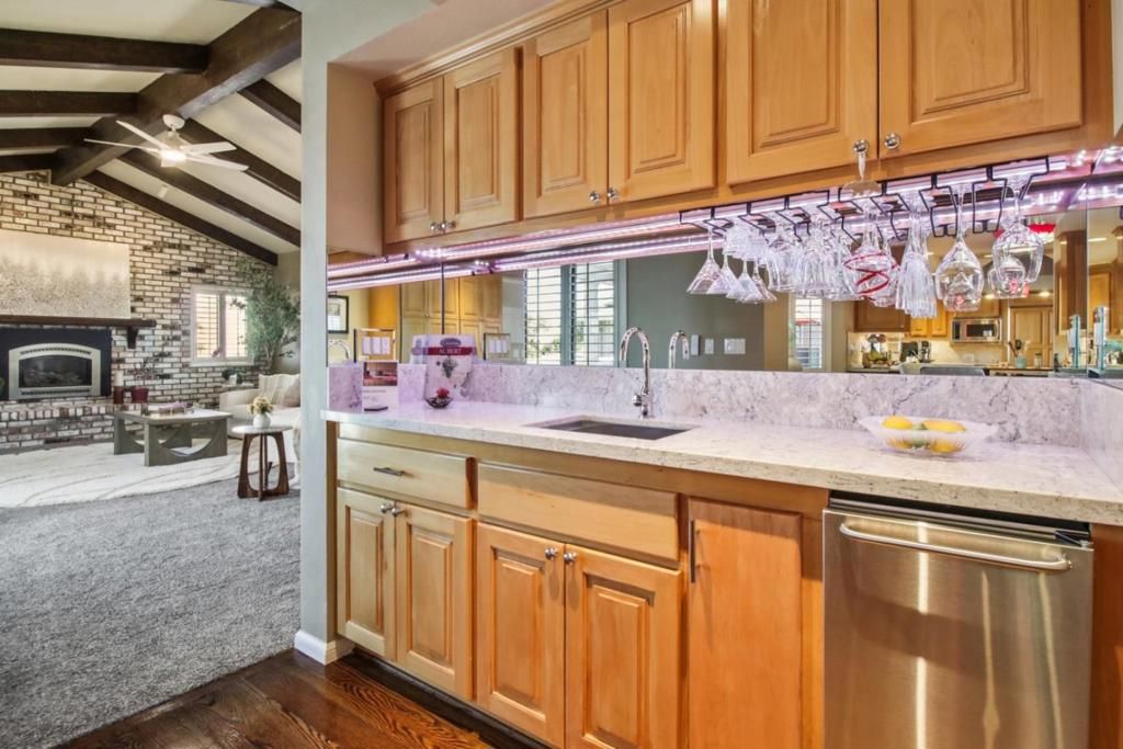Image 29 of property listing at 733 Temescal Way, Redwood City, CA 94062