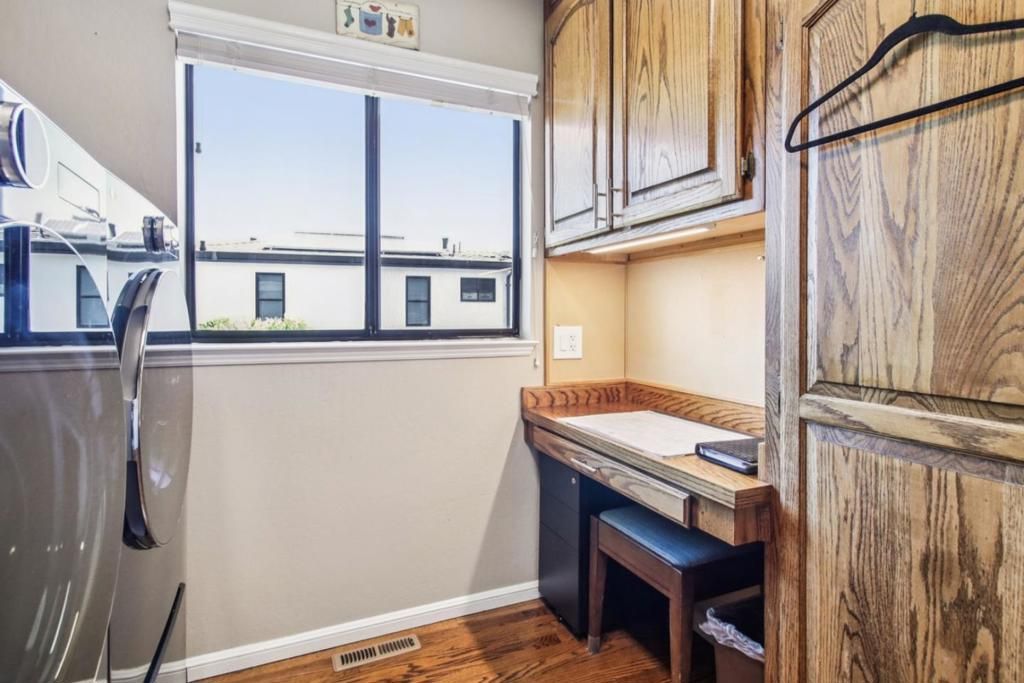 Image 45 of property listing at 733 Temescal Way, Redwood City, CA 94062