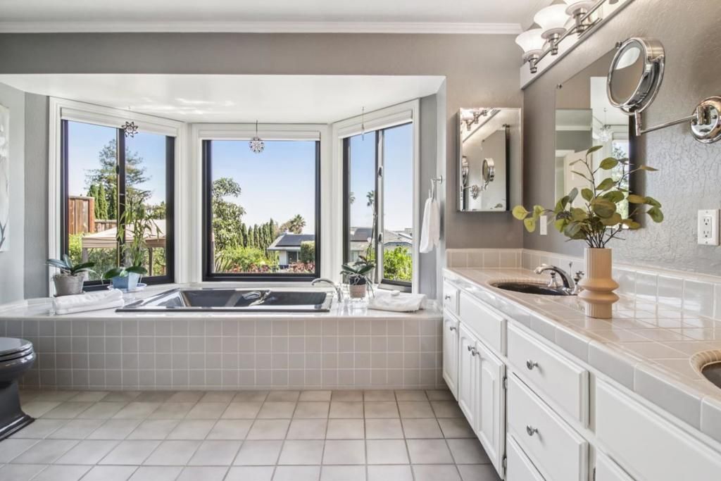 Image 60 of property listing at 733 Temescal Way, Redwood City, CA 94062