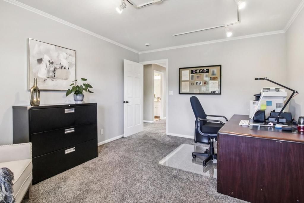 Image 70 of property listing at 733 Temescal Way, Redwood City, CA 94062