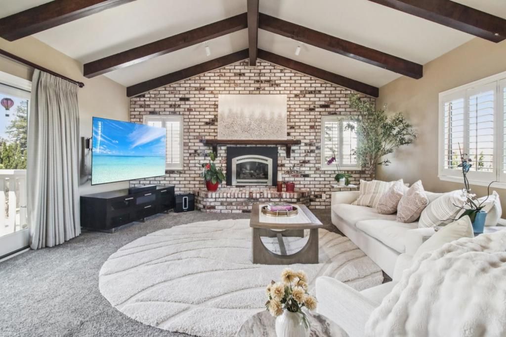 Image 78 of property listing at 733 Temescal Way, Redwood City, CA 94062
