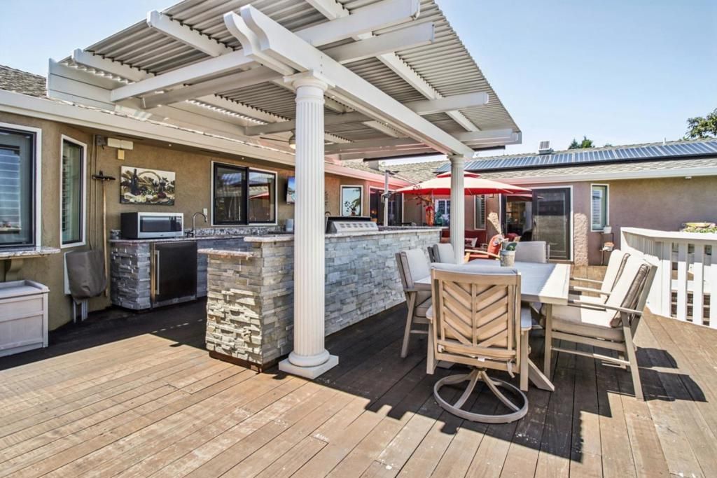 Image 85 of property listing at 733 Temescal Way, Redwood City, CA 94062