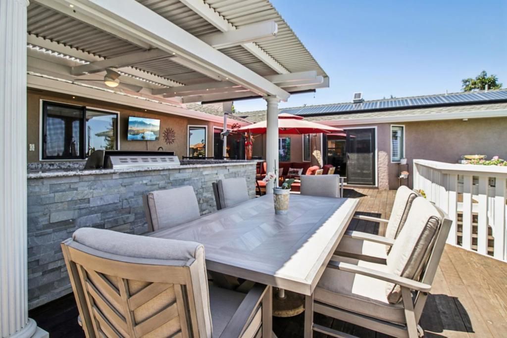 Image 88 of property listing at 733 Temescal Way, Redwood City, CA 94062