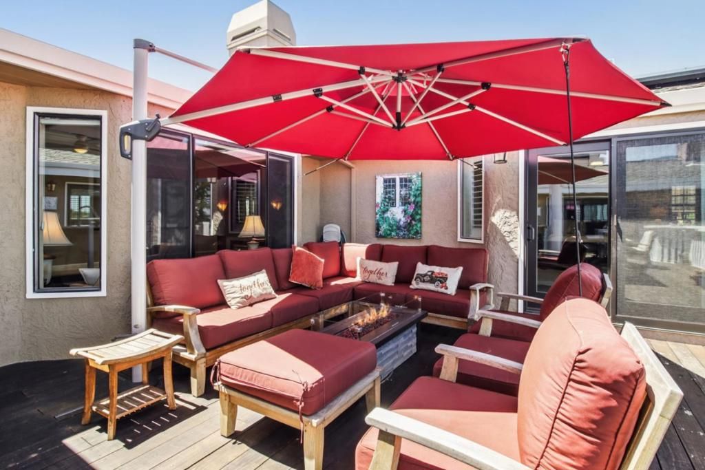 Image 91 of property listing at 733 Temescal Way, Redwood City, CA 94062