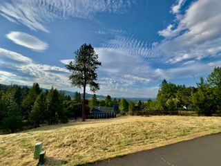 825 Royal Lane, Jacksonville, OR 97530