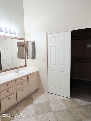 11122 N Desert Flower Drive, Tucson, AZ 85737