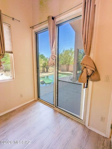 11122 N Desert Flower Drive, Tucson, AZ 85737