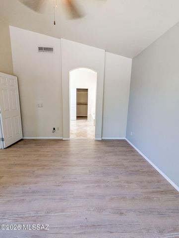 11122 N Desert Flower Drive, Tucson, AZ 85737