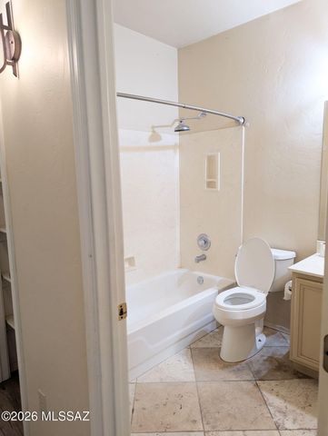 11122 N Desert Flower Drive, Tucson, AZ 85737