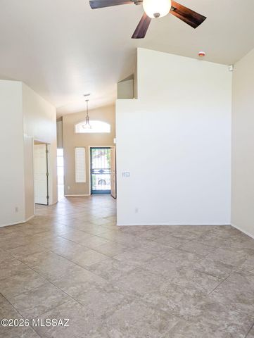 11122 N Desert Flower Drive, Tucson, AZ 85737