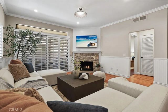366 Villa Point, Newport Beach, CA 92660