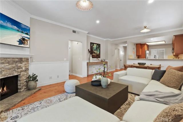 366 Villa Point, Newport Beach, CA 92660