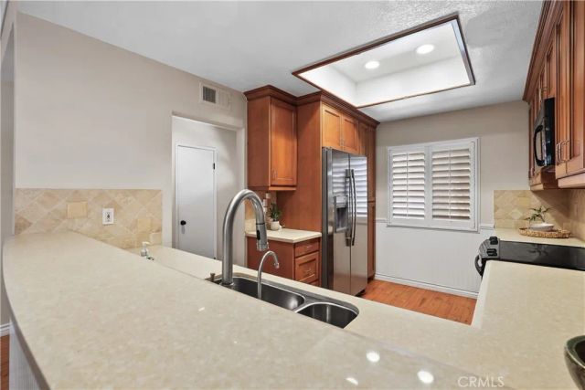366 Villa Point, Newport Beach, CA 92660