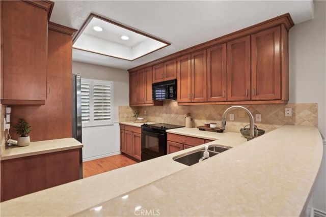 366 Villa Point, Newport Beach, CA 92660