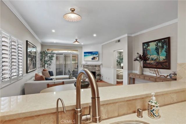 366 Villa Point, Newport Beach, CA 92660
