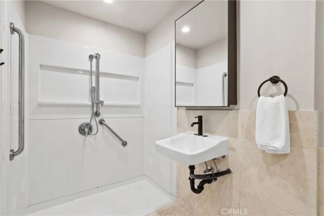 366 Villa Point, Newport Beach, CA 92660