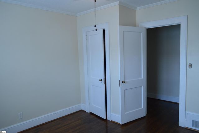 207 E Fairview Avenue, Greer, SC 29651