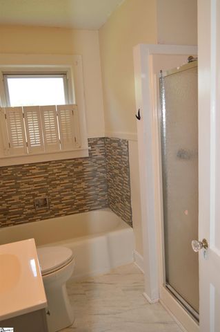 207 E Fairview Avenue, Greer, SC 29651