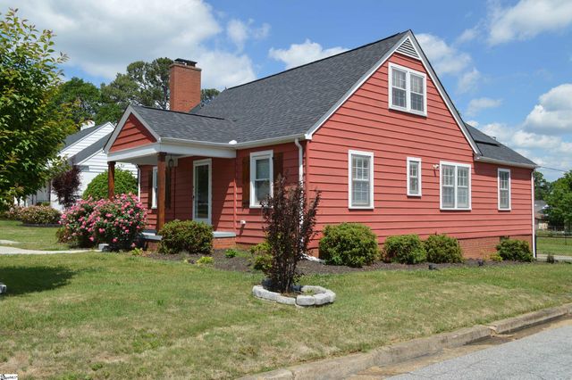207 E Fairview Avenue, Greer, SC 29651