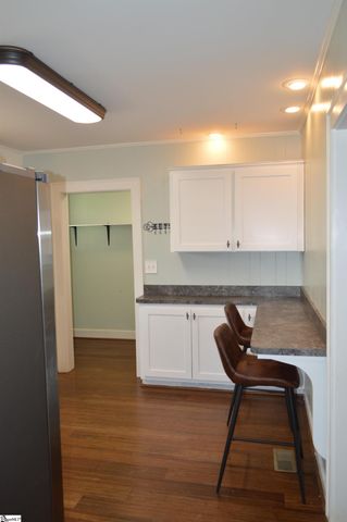 207 E Fairview Avenue, Greer, SC 29651