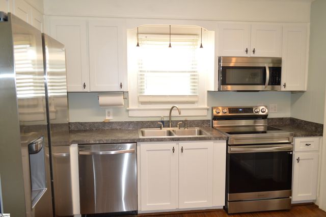 207 E Fairview Avenue, Greer, SC 29651