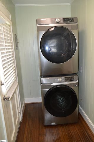 207 E Fairview Avenue, Greer, SC 29651