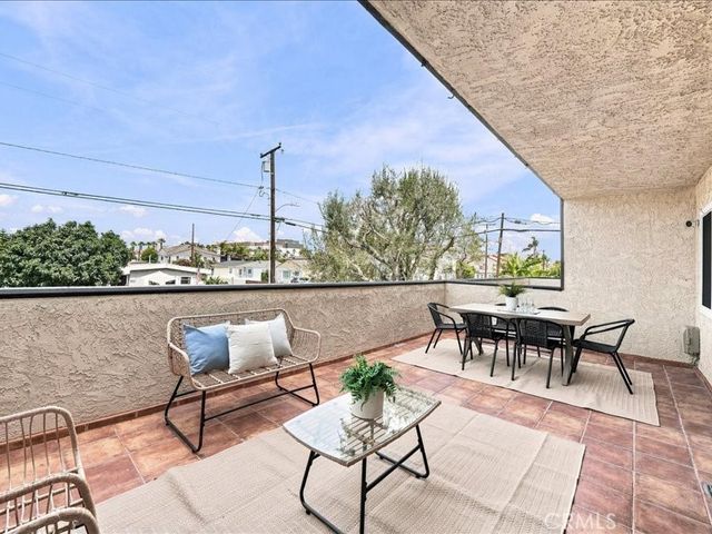 2120 Dufour Avenue 2, Redondo Beach, CA 90278
