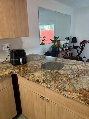 10720 NW 7th St 7A, Miami, FL 33172