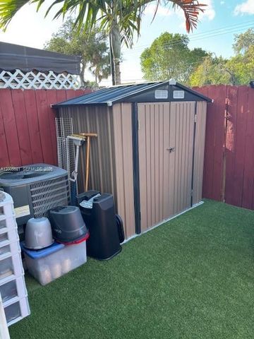 10720 NW 7th St 7A, Miami, FL 33172