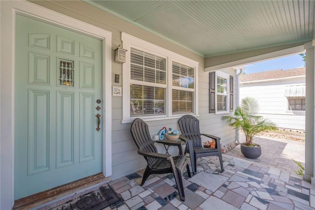 812 W CORAL STREET, Tampa, FL 33602