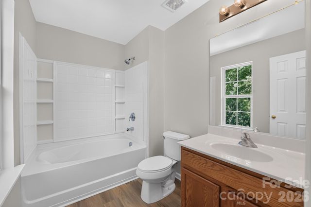 13711 Singleleaf Lane, Charlotte, NC 28278