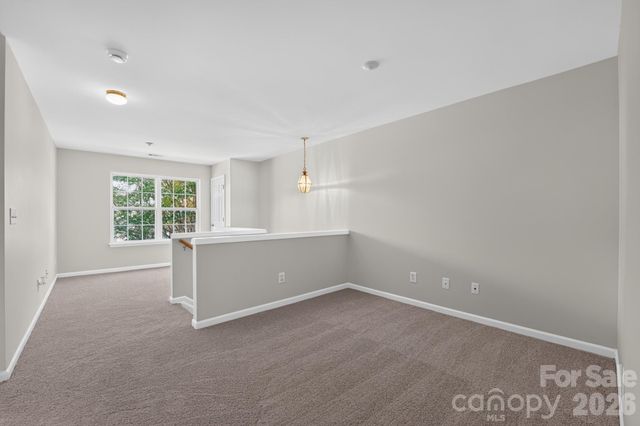 13711 Singleleaf Lane, Charlotte, NC 28278